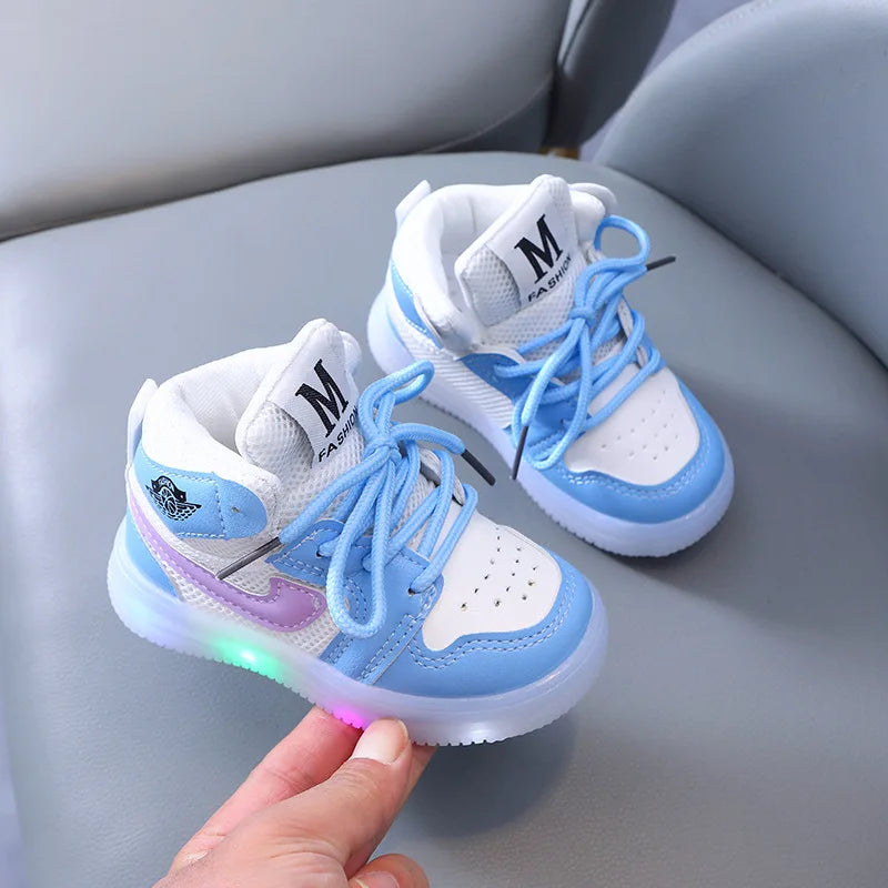 2024 Kids Hot Selling Four Season Girls Boys Sneaker Children Casual LED Luminous Sport Shoes Winter Light Up Shoes